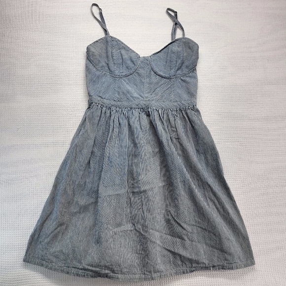 Red Tulip Women's Size M Medium Dress #1184 - Picture 1 of 7